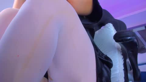    online show from January 23, 1:45 pm