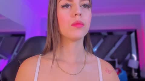    online show from November 4, 10:25 am