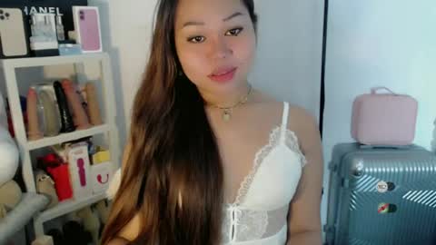 Snapshot of allirah20x chatting on June 13, 12:08 am Allirah online show from June 13, 12:08 am