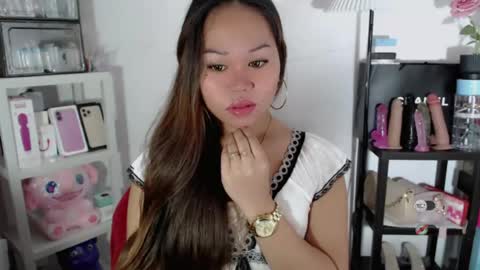 Snapshot of allirah20x chatting on July 21, 5:15 pm Allirah online show from July 21, 5:15 pm