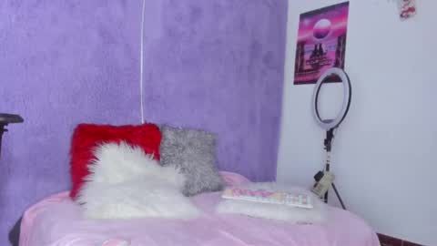 ALLIS0N IK  online show from January 21, 8:41 am