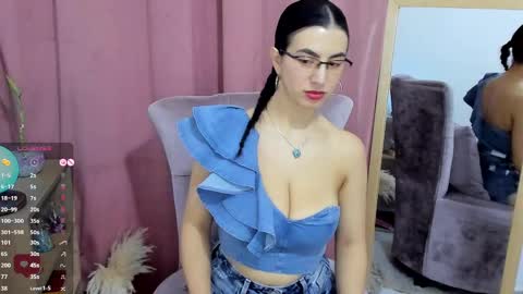 Snapshot of allison0724 chatting on September 15, 7:58 pm online show from September 15, 7:58 pm