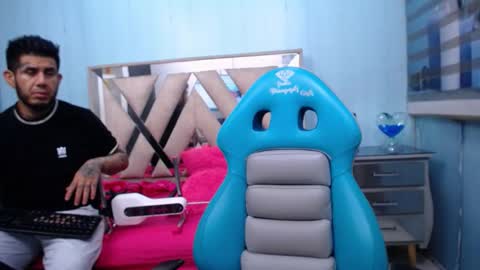 Allison  online show from February 8, 2:15 am