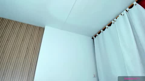 allison_fosther online show from October 3, 4:09 am