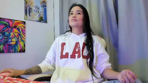 Snapshot of allison_love chatting on June 21, 12:13 am allison online show from June 21, 12:13 am