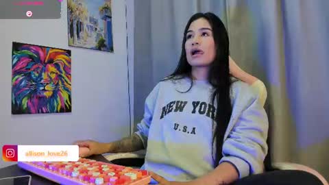 Snapshot of allison_love chatting on June 27, 1:10 am allison online show from June 27, 1:10 am