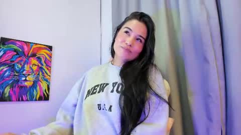 Snapshot of allison_love chatting on August 1, 12:32 am allison online show from August 1, 12:32 am
