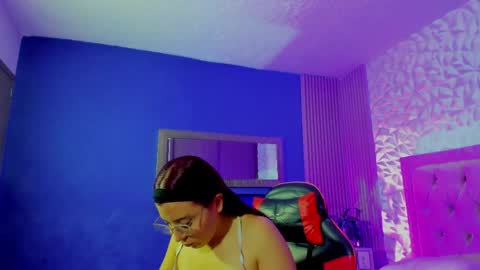 ALLISON online show from April 22, 3:31 am