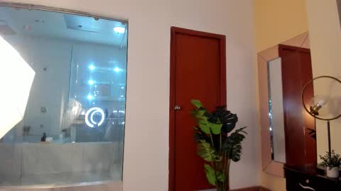 allisonowens_ online show from October 23, 8:02 am