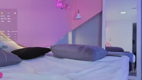 Alli  online show from April 4, 10:13 am