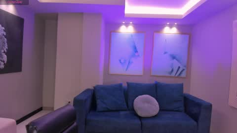 Allison Rogers online show from April 17, 10:40 am