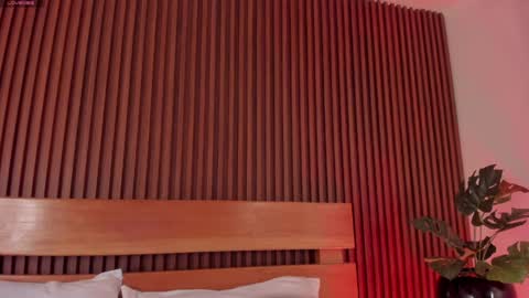 A L L I S S online show from March 31, 8:42 pm