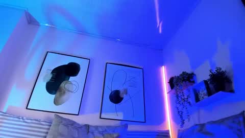 Snapshot of allissax chatting on January 14, 1:04 am Aleja online show from January 14, 1:04 am