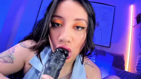 Snapshot of allissax chatting on February 5, 9:29 pm Aleja online show from February 5, 9:29 pm