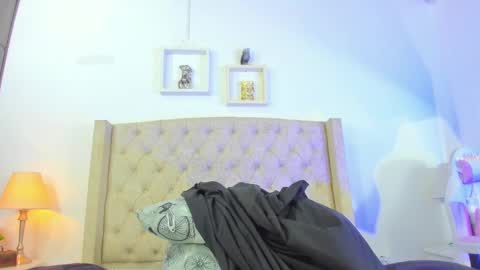 allisson online show from February 18, 12:06 pm