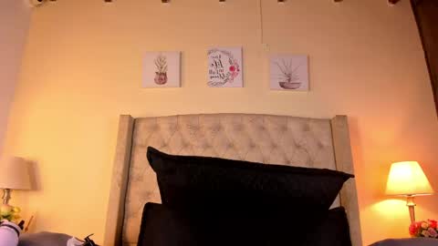 Snapshot of allisson_m chatting on May 4, 12:01 pm allisson online show from May 4, 12:01 pm