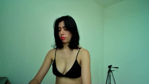 Alli online show from September 15, 7:47 pm