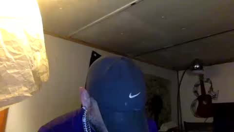 allitrunnin online show from October 12, 8:46 am