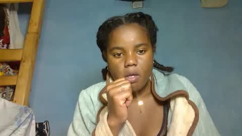 Snapshot of allizida01 chatting on November 17, 3:51 pm allizida01 online show from November 17, 3:51 pm