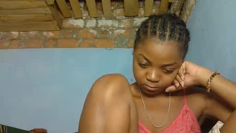 Snapshot of allizida01 chatting on February 12, 7:20 pm allizida01 online show from February 12, 7:20 pm