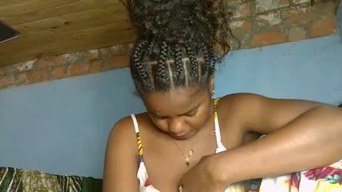 Snapshot of allizida01 chatting on February 13, 6:26 pm allizida01 online show from February 13, 6:26 pm
