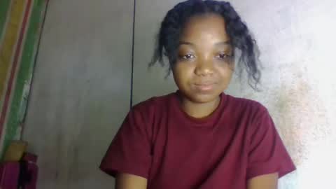 Snapshot of allizida01 chatting on May 17, 5:05 am allizida01 online show from May 17, 5:05 am