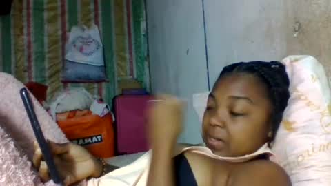 Snapshot of allizida01 chatting on July 13, 7:38 pm allizida01 online show from July 13, 7:38 pm