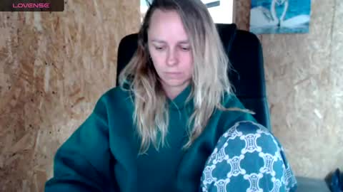 alllexandra online show from June 19, 1:48 pm