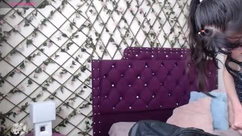 alllisson_ online show from March 18, 7:39 pm