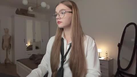 ALOTROPP NOT BABY online show from March 7, 6:11 pm