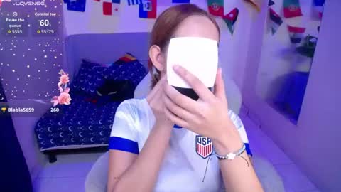 Snapshot of alloy_tiny chatting on June 11, 6:39 pm alloy_tiny online show from June 11, 6:39 pm