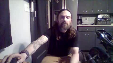 allupinyou1 online show from March 4, 8:42 am