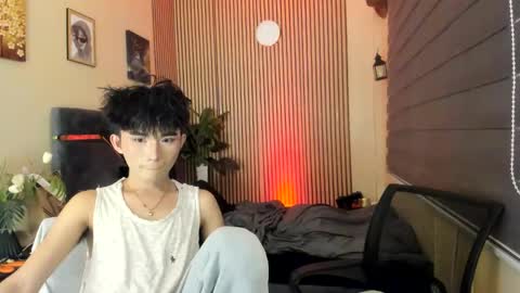 kim and josh online show from November 10, 6:40 pm