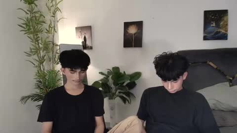 kim and josh online show from March 13, 8:32 am