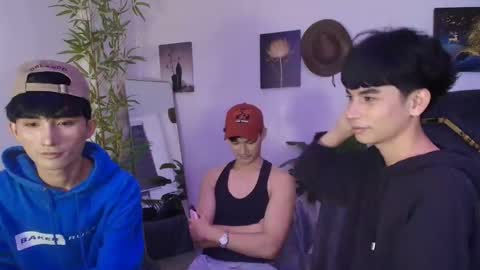 kim and josh online show from March 26, 7:36 am