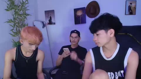 kim and josh online show from April 22, 10:55 pm