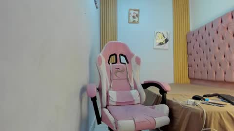 alluringangel01 online show from November 4, 3:05 am