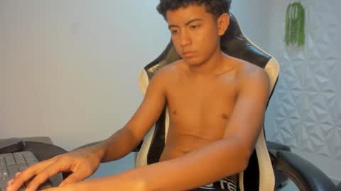 alluringangel01 online show from January 17, 2:05 am