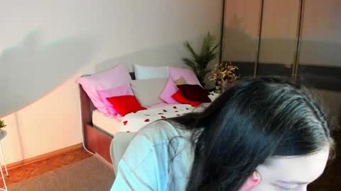 alluringeyess online show from April 12, 4:34 pm