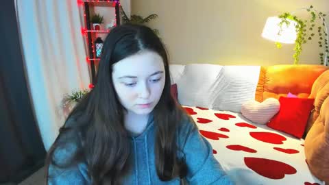 alluringeyess online show from April 14, 4:24 pm