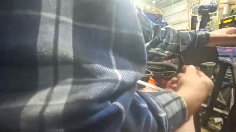 Snapshot of allwolf0323 chatting on October 1, 6:41 am allwolf0323 online show from October 1, 6:41 am