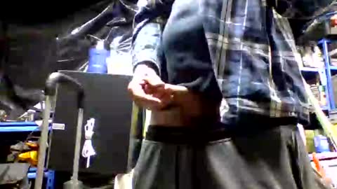 Snapshot of allwolf0323 chatting on October 8, 5:32 pm allwolf0323 online show from October 8, 5:32 pm