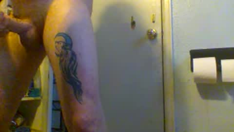 Snapshot of allwolf0323 chatting on December 2, 2:23 pm allwolf0323 online show from December 2, 2:23 pm