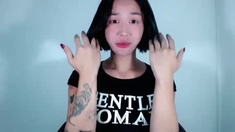 ally_monts online show from January 14, 11:53 pm