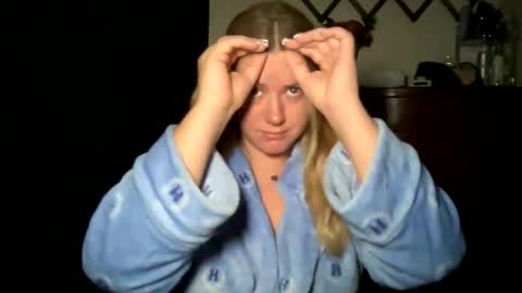 allyanalangel online show from November 2, 1:41 am