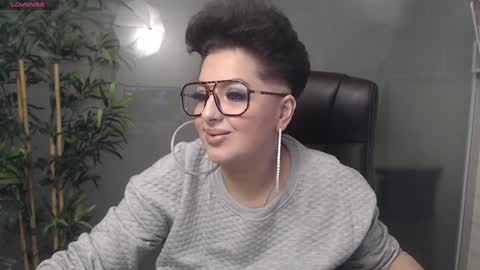 Snapshot of allyiah chatting on January 12, 7:53 pm         online show from January 12, 7:53 pm