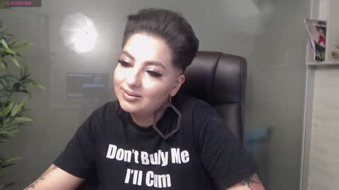 Snapshot of allyiah chatting on January 16, 9:08 pm         online show from January 16, 9:08 pm