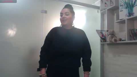 Snapshot of allyiah chatting on March 7, 8:44 pm         online show from March 7, 8:44 pm