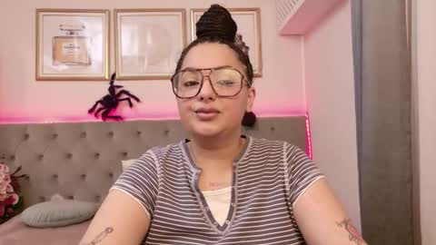 Snapshot of allyiah chatting on October 20, 7:14 pm         online show from October 20, 7:14 pm