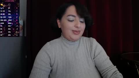 Snapshot of allyiah chatting on November 18, 8:57 pm online show from November 18, 8:57 pm